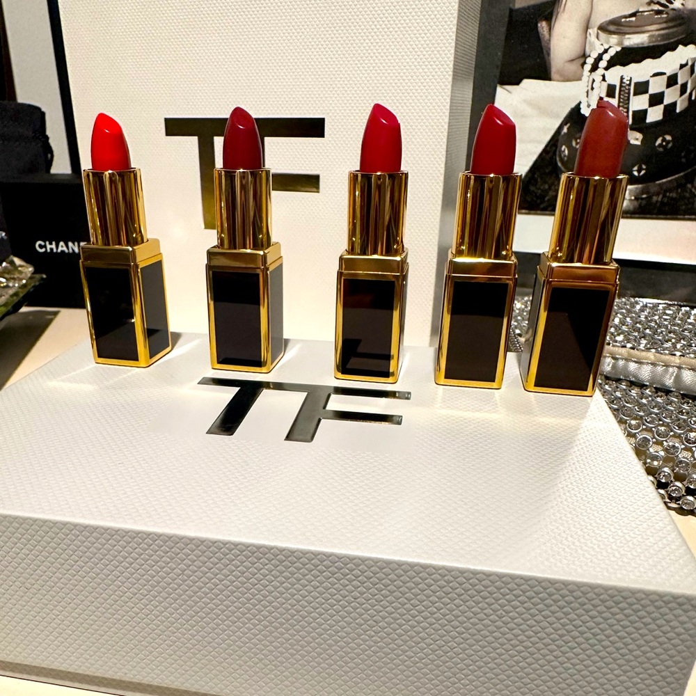 Tom Ford lisp stick